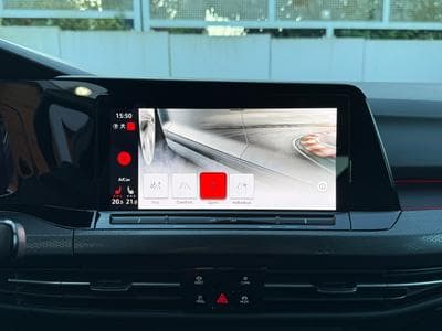 VW Golf GTI 2.0 245 CV DSG7 ** Matrix ** antibrouillard ** Harman ** (2020) - Photo 9