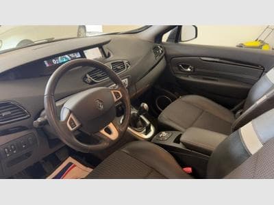 Renault Scenic III Dynamique (2012) - Photo 8