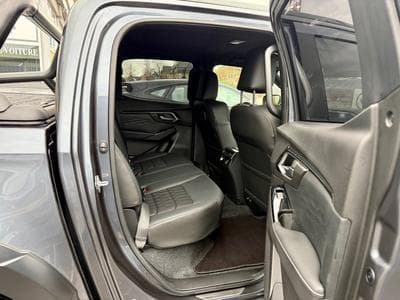 Isuzu D-Max Double Cab V-CROSS 1.9 D 163 4x4 (2026) - Photo 9