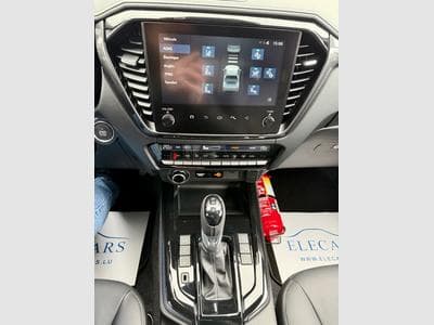 Isuzu D-Max Double Cab V-CROSS 1.9 D 163 4x4 (2026) - Photo 13