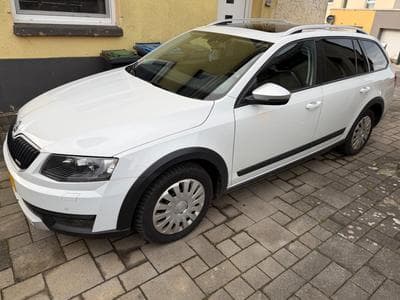 Skoda Octavia Scout 4X4 2.0 TDI 184PS (2016) - Foto 1