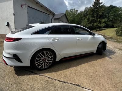 Kia ProCeed GT (2024) - Foto 13