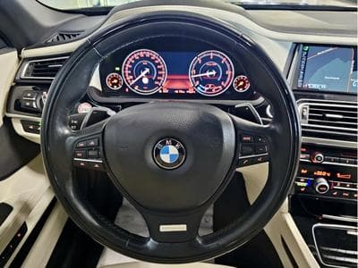BMW 750 D XDRIVE INDIVIDUAL 1 HAND SOFTCLOSE HEAD UP HARMAN KARDON P (2015) - Photo 8