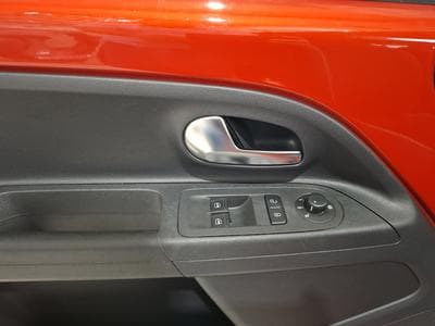 VW UP 1.0 TSI 75 HIGHLINE, NAVI, CUIR, PANORAMA, SIEGES CHAUFF., (2016) - Photo 11