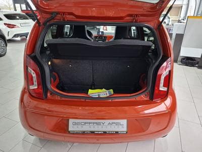 VW UP 1.0 TSI 75 HIGHLINE, NAVI, CUIR, PANORAMA, SIEGES CHAUFF., (2016) - Photo 13