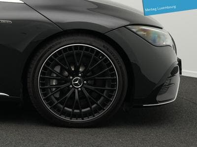 Mercedes EQE 4MATIC (22,1kWh/100 km WLTP) (2022) - Foto 8