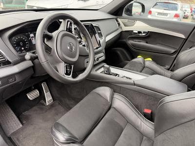 Volvo XC90 B5 AWD 235 R Design (2021) - Photo 3