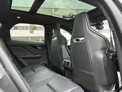 Jaguar F-Pace R Design (2019) - Photo 15