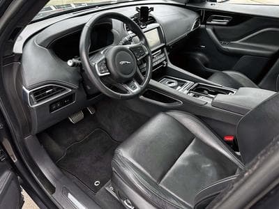 Jaguar F-Pace R Design (2019) - Photo 11