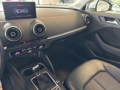 Audi A3 Sportback ambiente (2015) - Photo 10