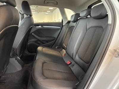 Audi A3 Sportback ambiente (2015) - Photo 12