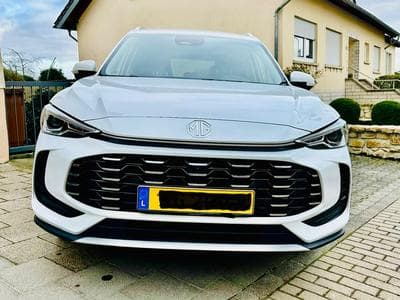 MG ZS Hybrid (2025) - Photo 1