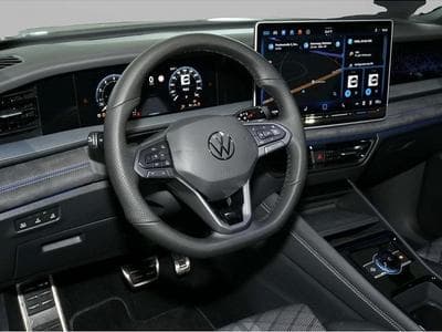 VW Golf (2024) - Foto 6