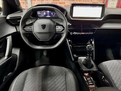 Peugeot 2008 (2024) - Foto 4