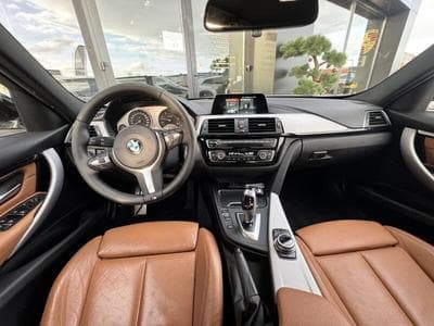 BMW 330 d xDrive pack M (2017) - Photo 5