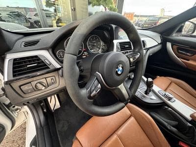 BMW 330 d xDrive pack M (2017) - Photo 4