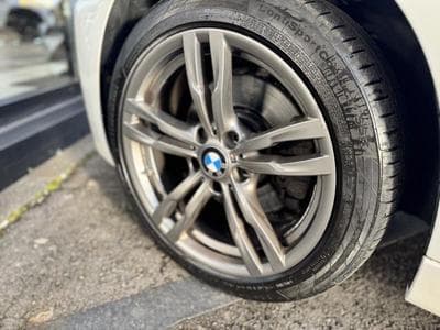 BMW 330 d xDrive pack M (2017) - Photo 9