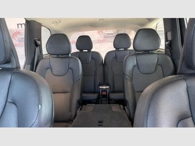 Volvo XC90 Momentum AWD (2019) - Photo 12