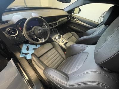 Alfa-Romeo Stelvio Veloce (2025) - Photo 3