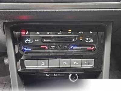 VW Touran (2026) - Foto 10