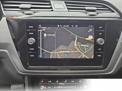 VW Touran (2026) - Foto 8