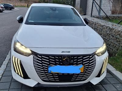 Peugeot 208 GT (2025) - Photo 1