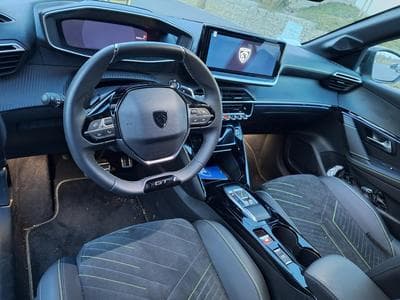 Peugeot 208 GT (2025) - Photo 7