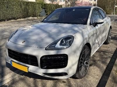 Porsche Cayenne Sport (2023) - Photo 1