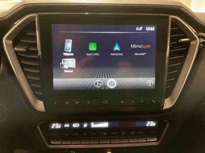 Isuzu D-Max V-CROSS (2024) - Foto 3