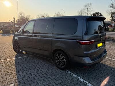 VW Multivan T7 (2024) - Photo 4