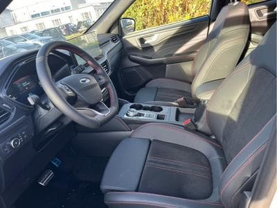 Ford Kuga 2.5 Duratec FHEV Auto 184 St-Line X (2025) - Photo 6