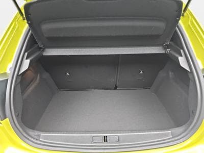 Peugeot 208 1.2 PureTech Hýbrid 110 E-DSC6 GT (2025) - Photo 14