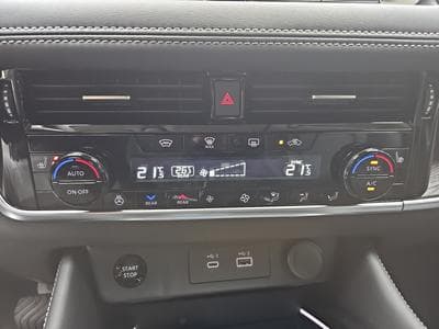 Nissan X-Trail 1.5 VC-T E-Power 204 AUTO N-Connecta (2025) - Photo 10