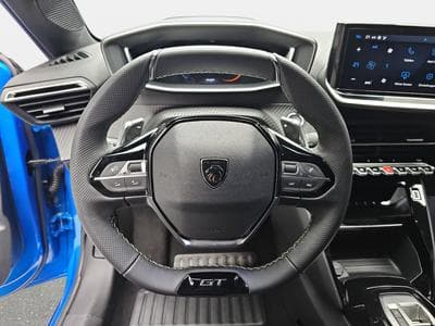 Peugeot 208 1.2 PureTech Hýbrid 110 E-DSC6 GT (2025) - Photo 13