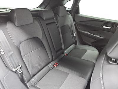 Nissan Qashqai 1.3 DIG-T MHEV 140 N-Connecta (2025) - Photo 9