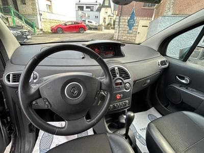 Renault Modus 1.6 essence Automatique 33.500km (2011) - Photo 14