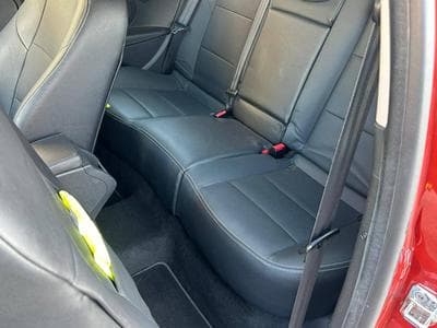 Renault Megane COUPE 2.0 ESSENCE 140CV AUTOMATIQUE (2010) - Photo 11