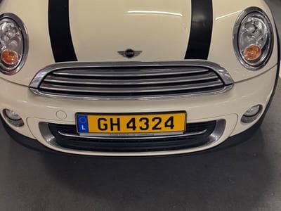 Mini Cooper (2010) - Photo 1