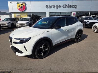 Alfa-Romeo Junior SPECIALE 1.2 HYBRID 145 DCT6 (2025) - Photo 1