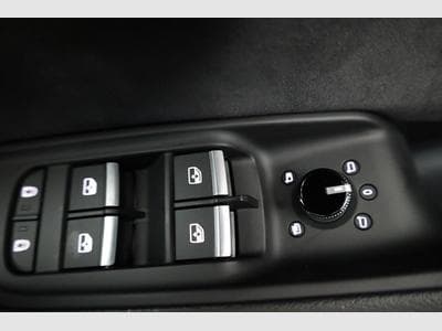 Audi Q8 50 TDI quattro (2025) - Photo 7