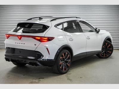 Cupra Formentor 2,0 TSI DSG (2025) - Photo 2