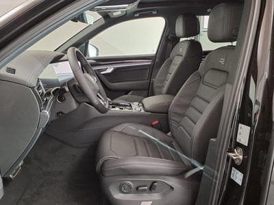 VW Touareg R-Line 3.0 TDI 8-Gang-Automatik 4MOTION (2026) - Foto 9