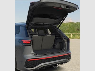 VW Tiguan R-Line 2.0 TSI 7-Gang-DSG 4x4 (2025) - Foto 4