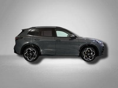 VW Tiguan R-Line 2.0 TSI 7-Gang-DSG 4x4 (2025) - Photo 6