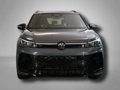 VW Tiguan R-Line 2.0 TSI 7-Gang-DSG 4x4 (2025) - Photo 8