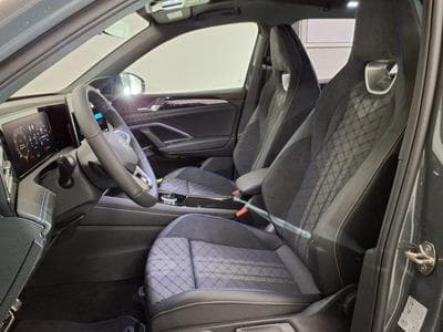 VW Tiguan R-Line 2.0 TSI 7-Gang-DSG 4x4 (2025) - Photo 9