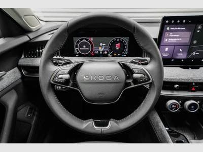 Skoda Superb Kombi 2,0 TDI (2025) - Foto 8