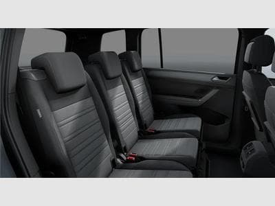 VW Touran Highline R-Line 1.5 TSI 7-Gang-DSG (2026) - Foto 7