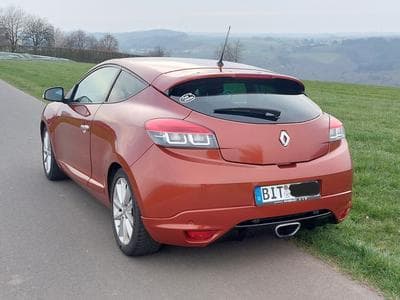 Renault Megane Coupe (2010) - Photo 1