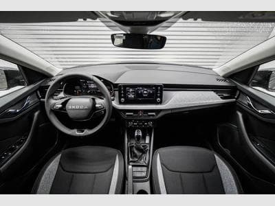 Skoda Scala 1,0 TSI DSG (2025) - Foto 5